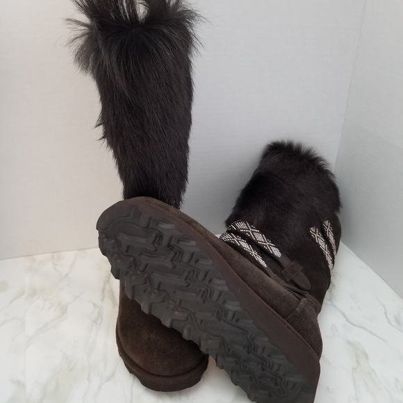 New  Bearpaw Women's  Boots - Picture 5 of 5